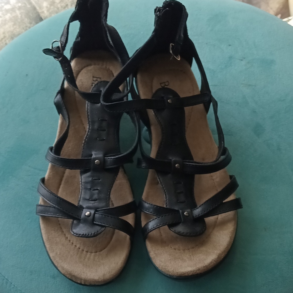 Bass sandals